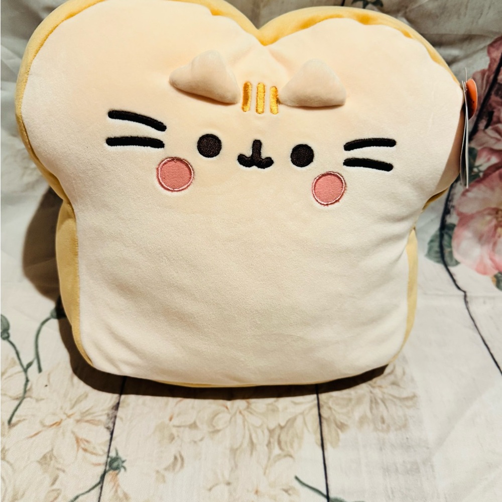 Pusheen Kitchen White Bread Squisheen Plush New with Tags